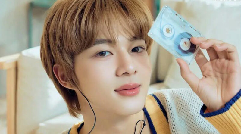 นุนิว ชวรินทร์ ชวนพบฤดูใหม่ในซิงเกิล ‘NEW SEASON’ ที่ได้ หมิว ณัชชา มาร่วมแสดงมิวสิกวิดีโอ