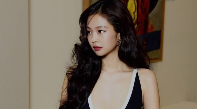 JENNIE ปล่อยซิงเกิลใหม่ Less than a Lover พร้อมเตรียมขึ้นแสดงเฮดไลเนอร์ Lollapalooza Chicago JENNIE ปล่อยซิงเกิลใหม่ Less than a Lover พร้อมเตรียมขึ้นแสดงเฮดไลเนอร์ Lollapalooza Chicago