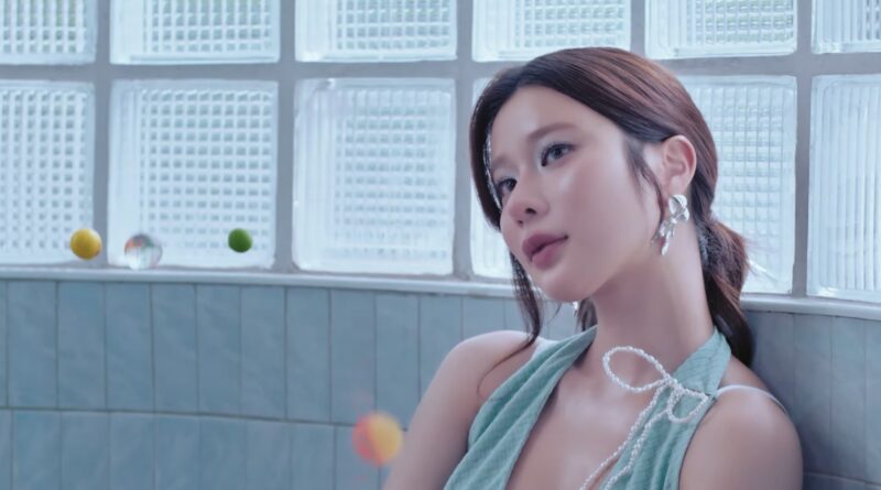 เก้า สุภัสสรา ปล่อยมิวสิกวิดีโอเพลงภาษาจีน Neon Dream ถ่ายทอดแนวดนตรีโมเดิร์นป็อป